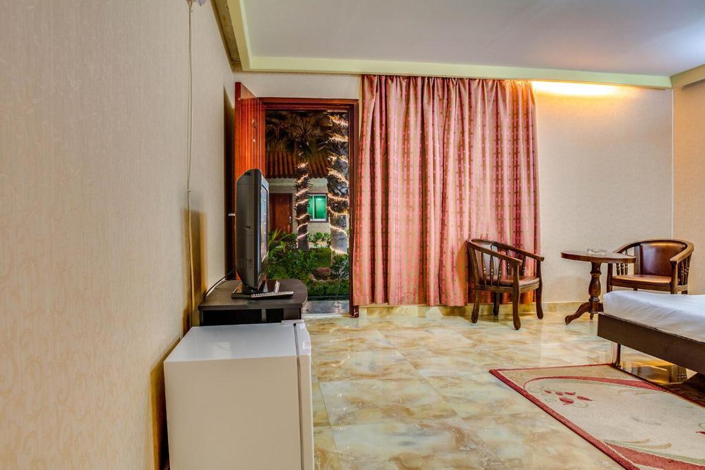 Marhaba Resort And Hotel Sharjah Esterno foto